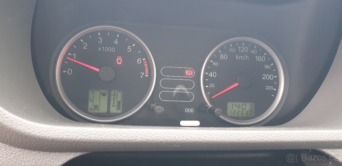 FORD FUSION 1.4 16V KLIMATIZACE SERVISKA 120TKM - 9