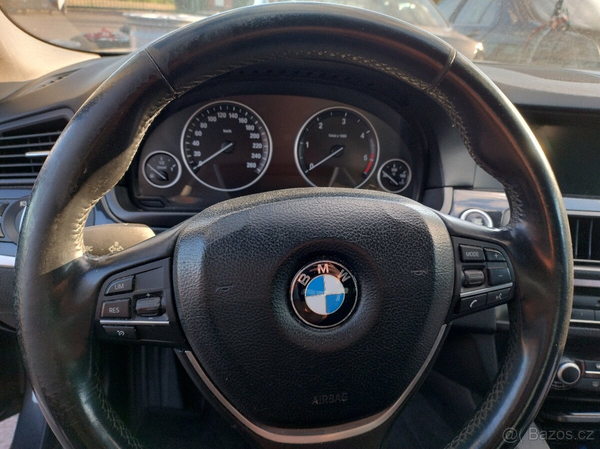 BMW 520D F10 135kW 2011 sedan, MOTOR KO, DILY z AUTA - 9