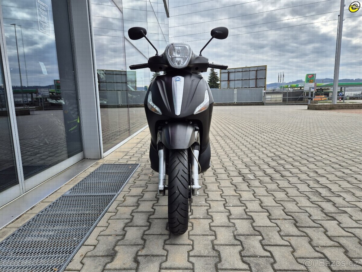 Piaggio Beverly 300 - 9