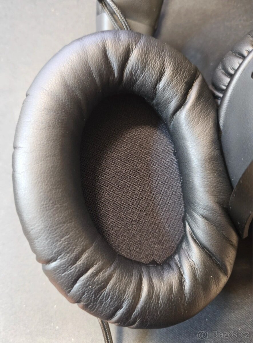 HyperX Cloud III - 9