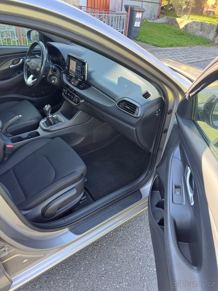 HYUNDAI I30 1.6 CRDi 81kW 2018 - 9