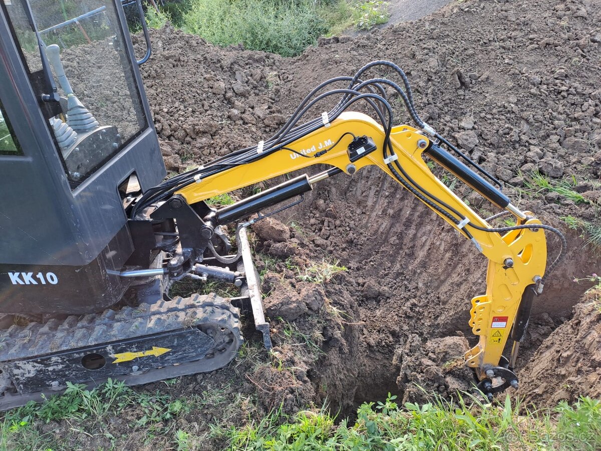 Minibagr 1t KK10 - 9