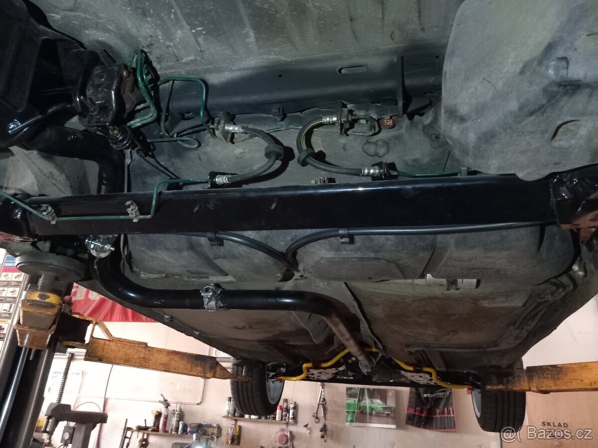 Renault Clio 1.8 16V - 9