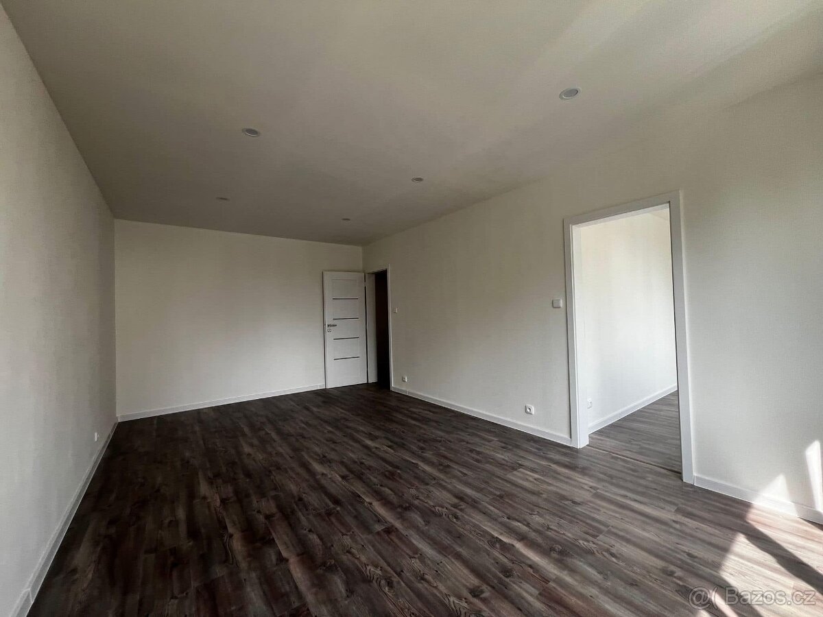 Byt 3+kk k pronájmu - 9