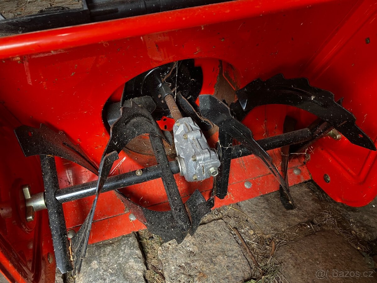 Sněžná fréza Ariens Compact 24 - 9