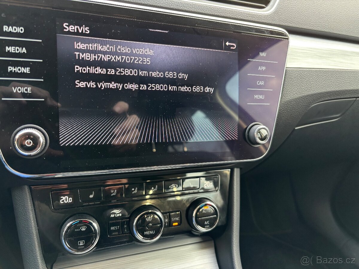 Škoda Superb 3 2.0 tdi manuál - 9