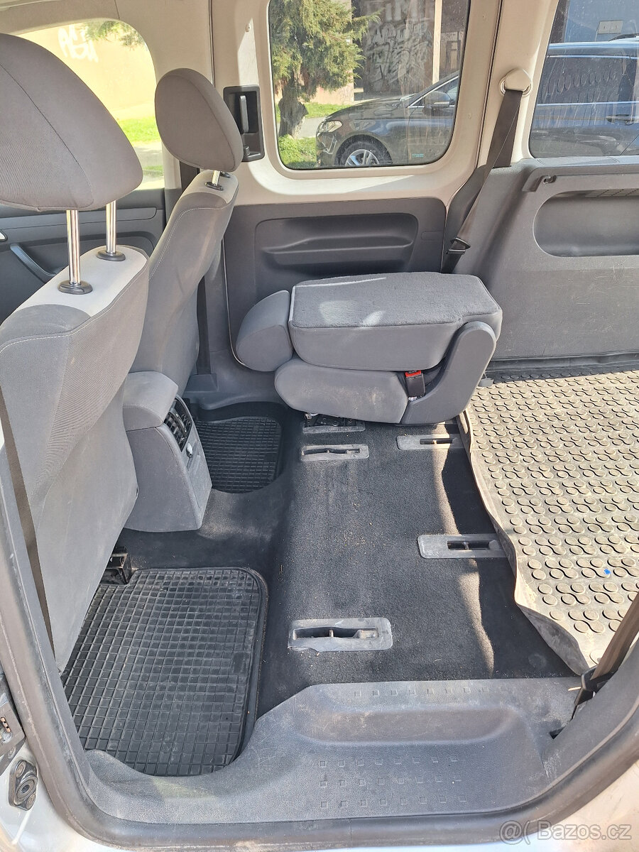 Volkswagen Caddy 1,6 75kW - 9