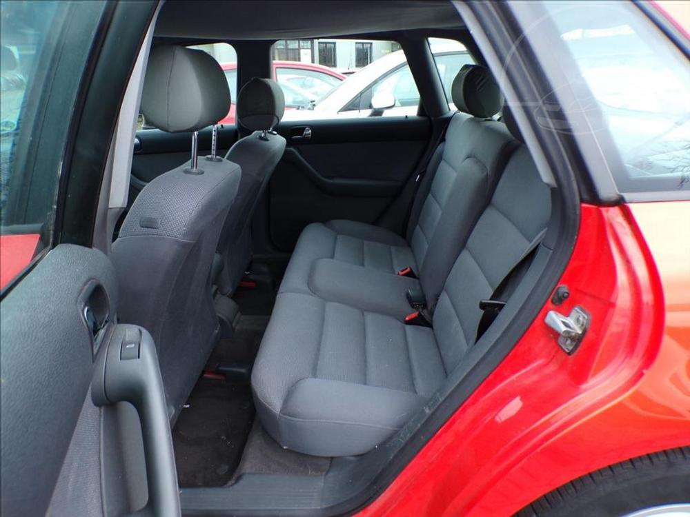 Audi A3 1,6 i KLIMATIZACE - 9