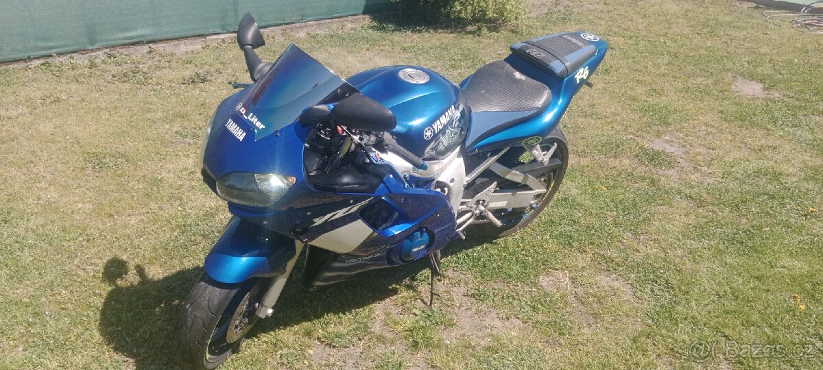 Yamaha R6 - 9