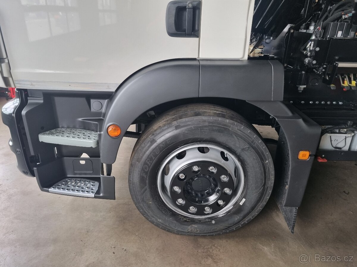 KONTEJNEROVKA MAN S HYDRAULICKOU RUKOU HIAB 158 - 9