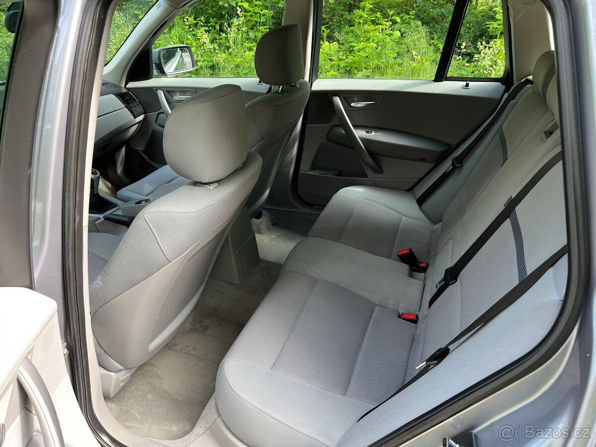 BMW X3 2.0d, 4x4, tažný zařízení - 9