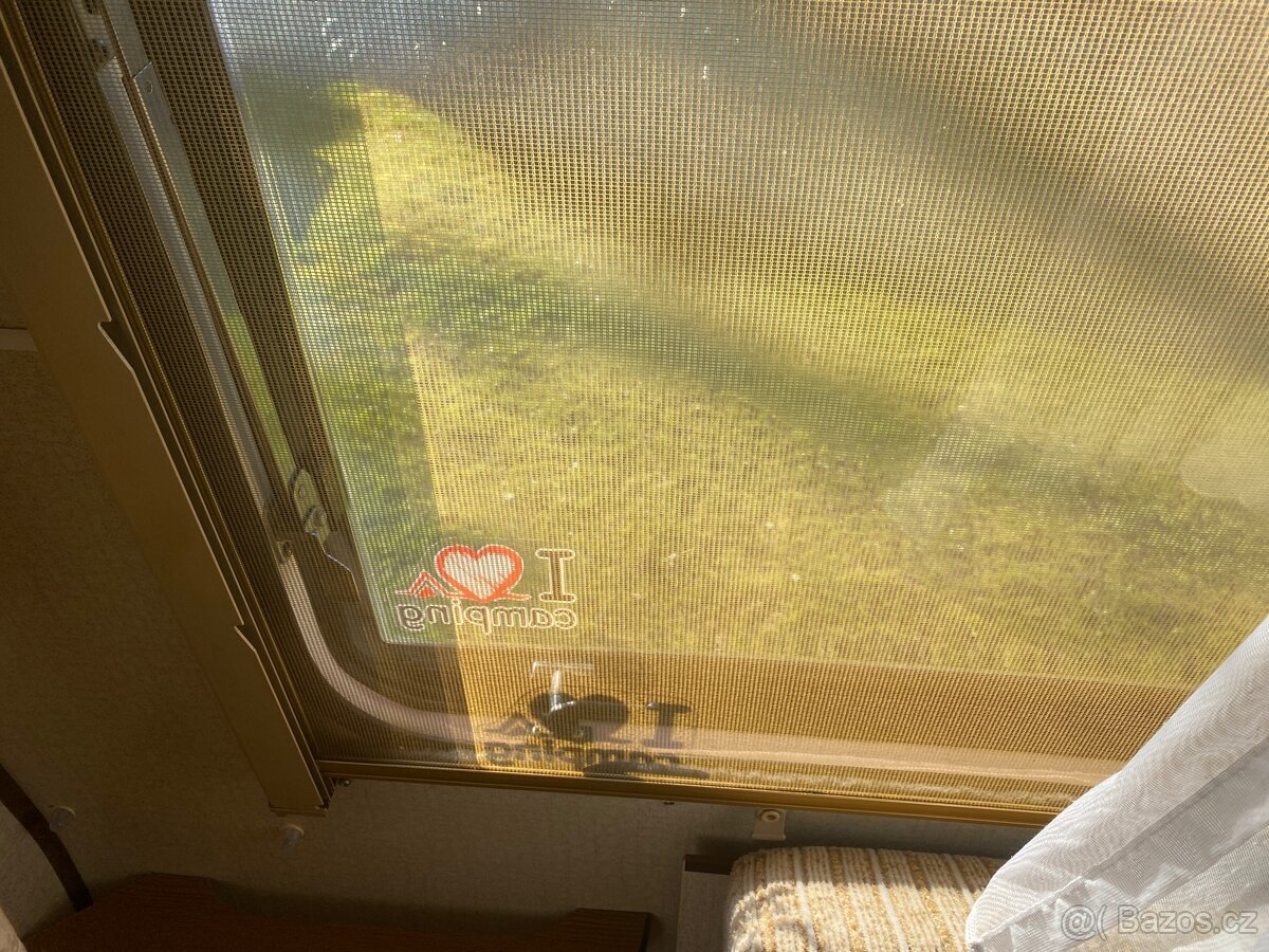 Prodám karavan Hobby Deluxe - 9