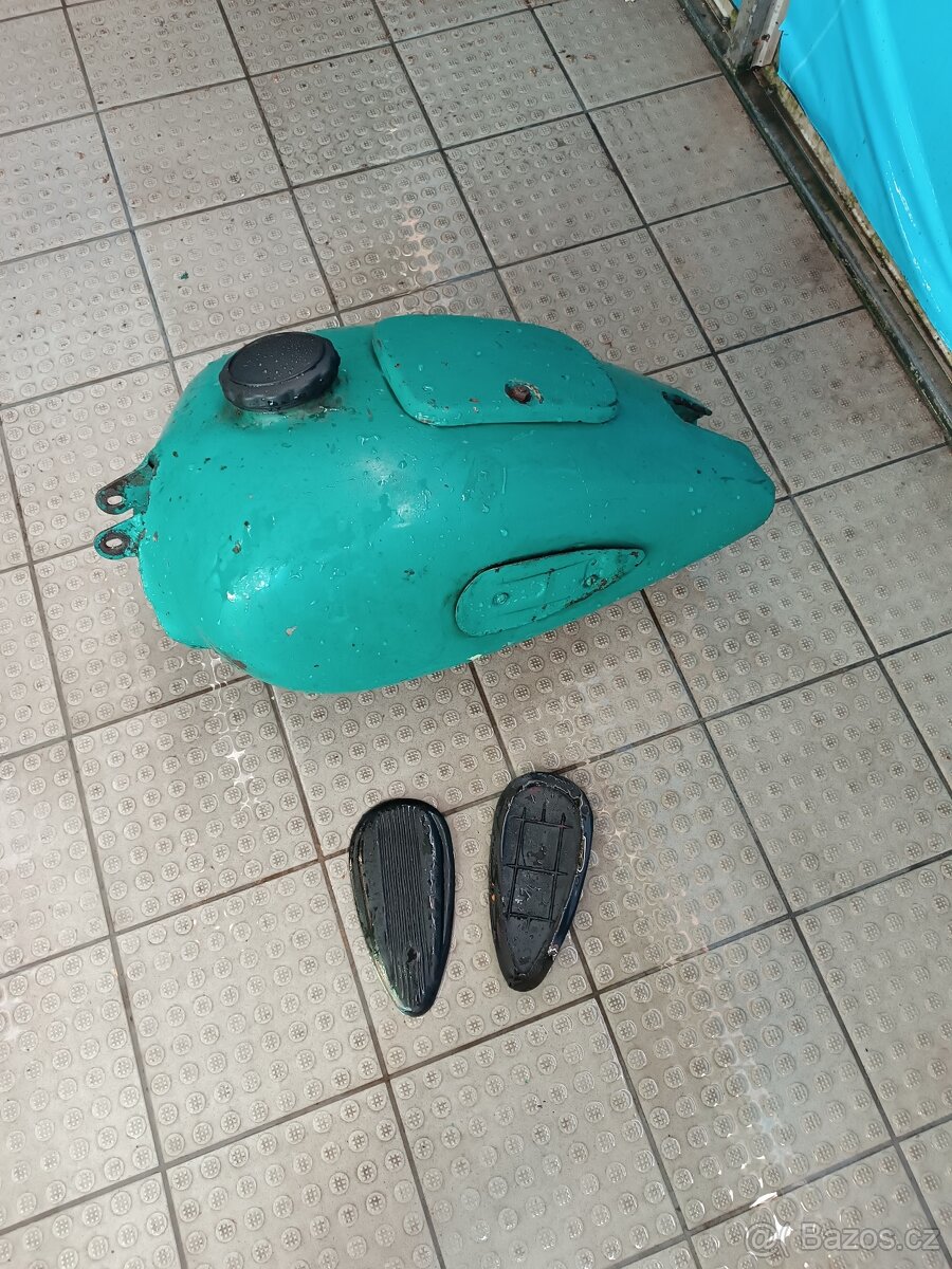 Nádrž K750 K650 K750M MT9 MV750 MB750 Dněpr Ural - 9