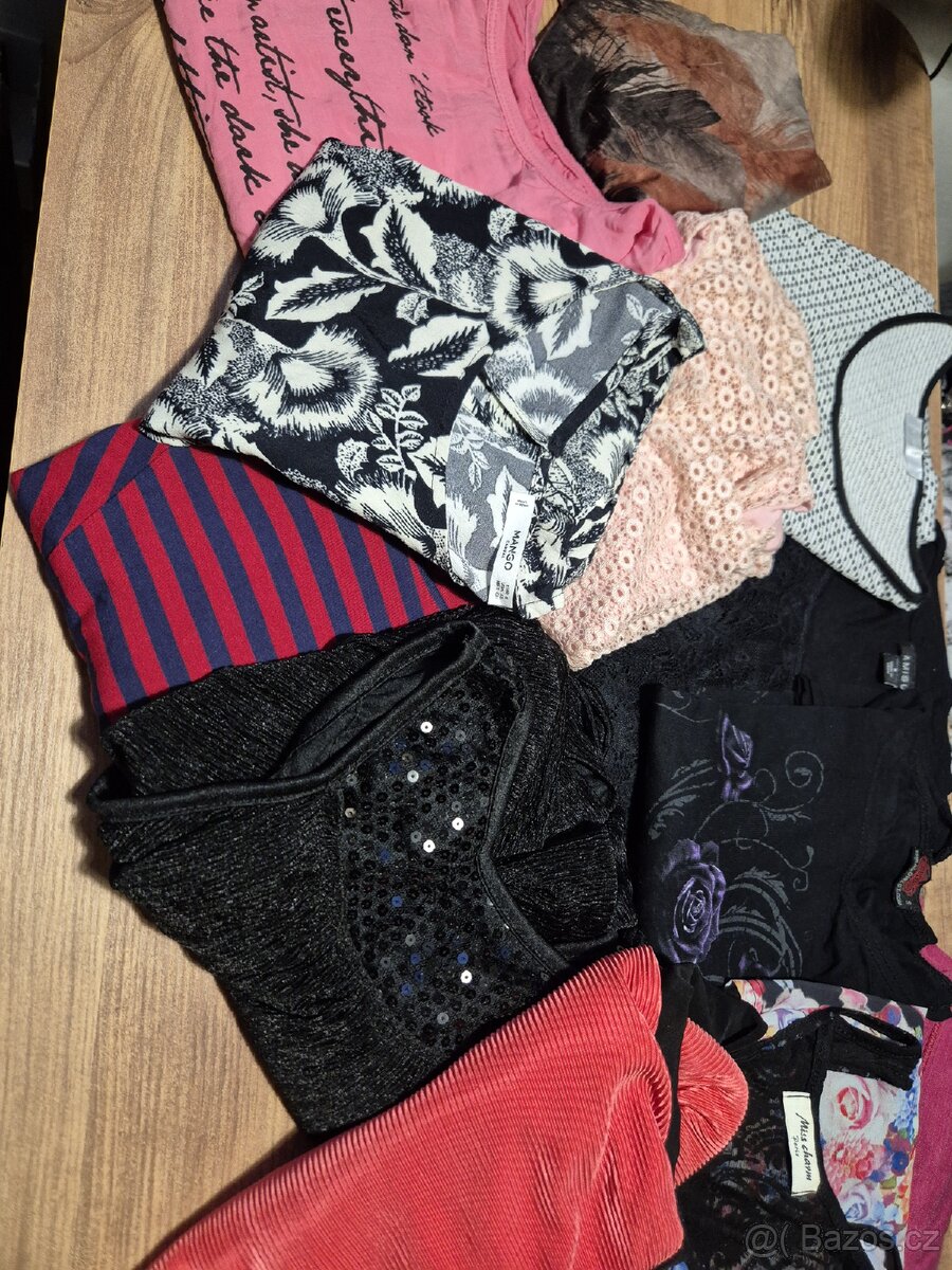 Balíček dámského oblečení velikost S - 9