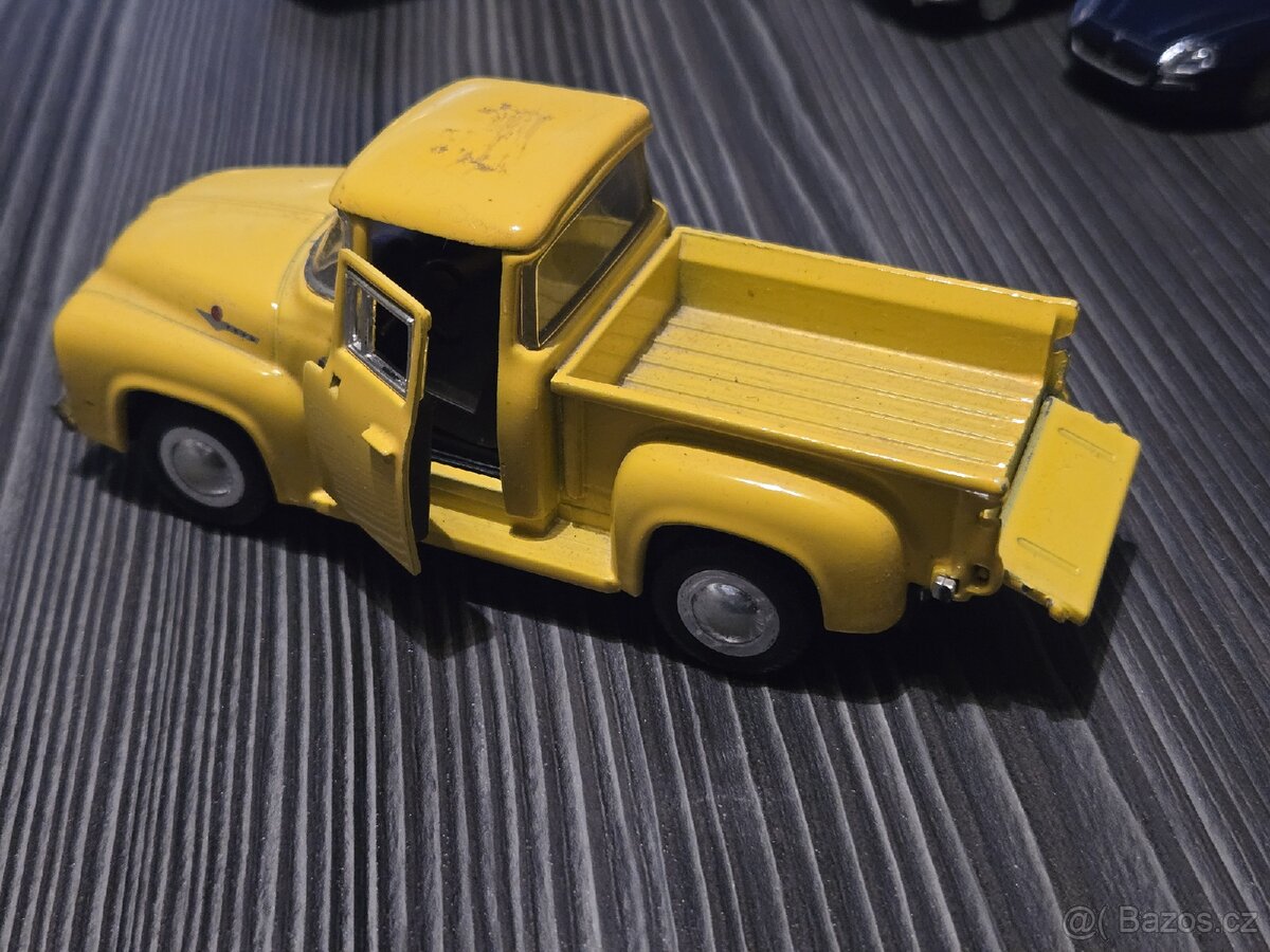 No name modely, velikost cca 1:43 - 9