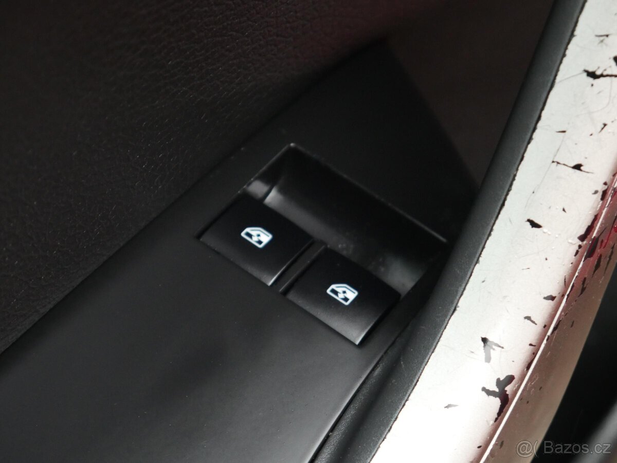 Opel Astra 1.4 T , 103 kW benzín, 2012 - 9