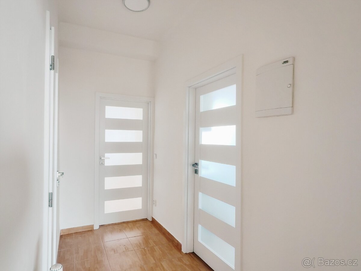 2kk + terasa, Praha Vršovice - 9