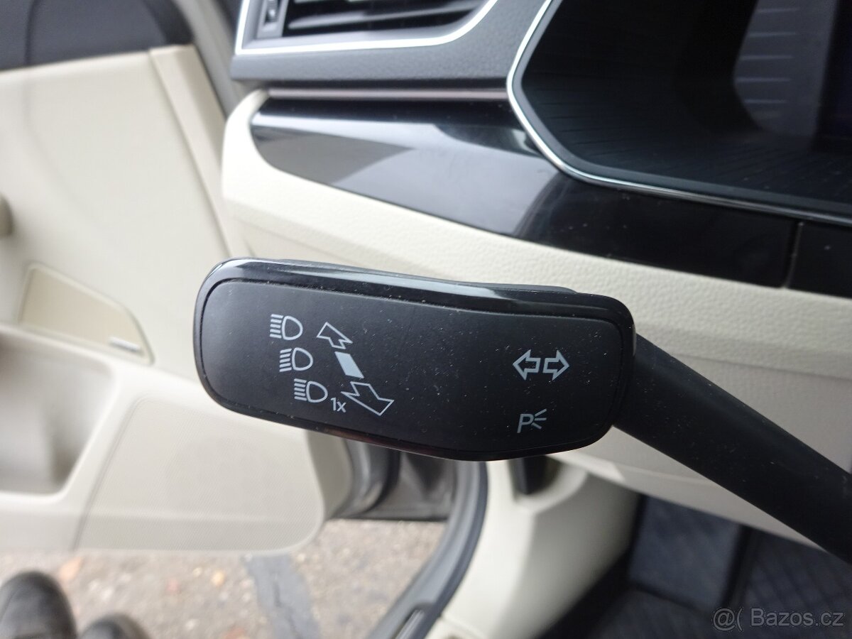 Škoda Superb 2.0 TDI Combi 4x4 L&K r.v.2018 (DPH) ČR - 9