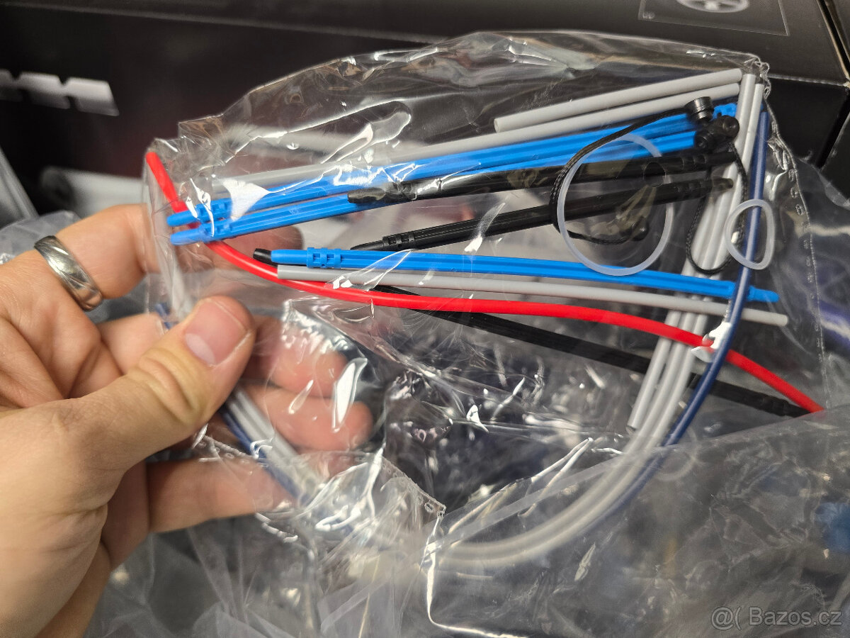 Stavebnice Technic Bugatti Chiron 42083 (náhrada) - 9