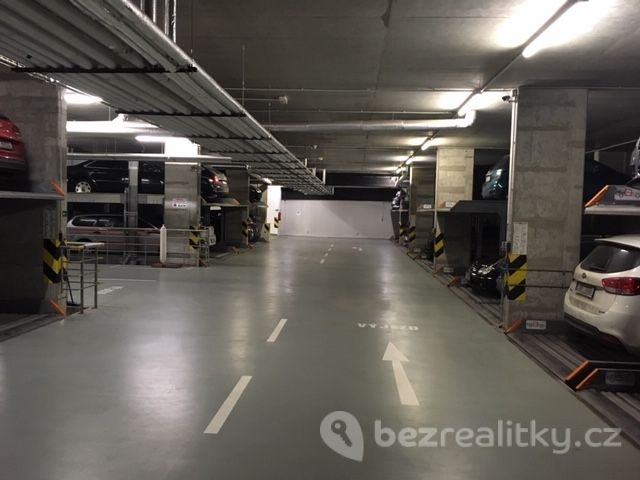 Prodej 1kk Novodvorska - 9