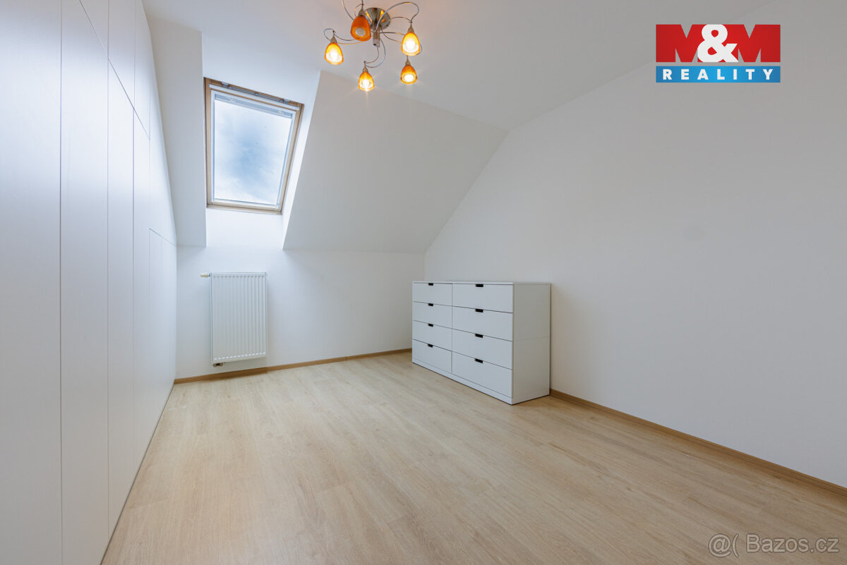 Prodej bytu 4+kk s garáží, 70 m², Karlovy Vary, ul. Husova - 9