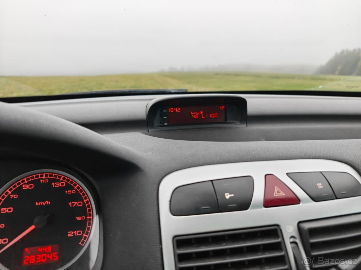 Peugeot 307 SW 1.6 HDi 80 kW - 9