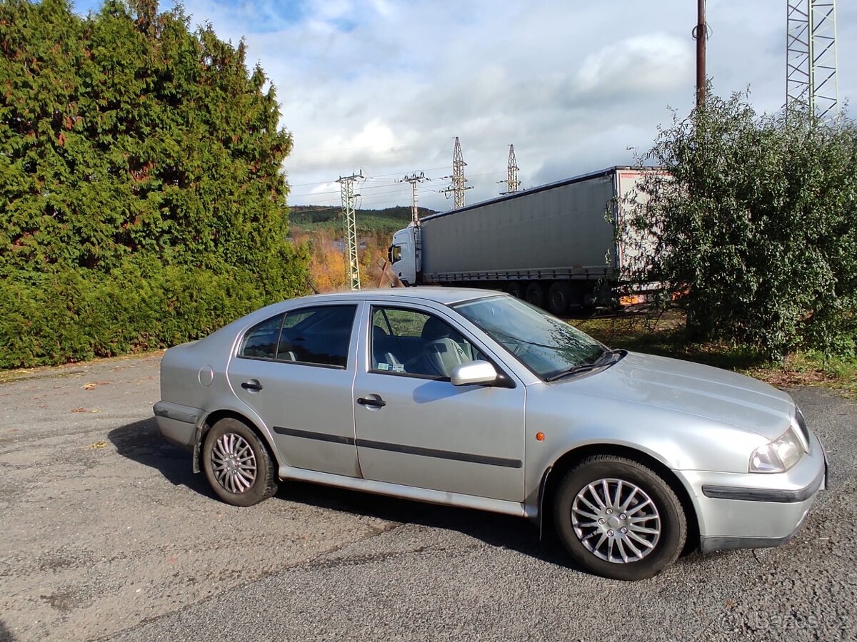 Škoda Octavia 1.6 SR, 74 kW, benzín, 1999 – 2 - 9
