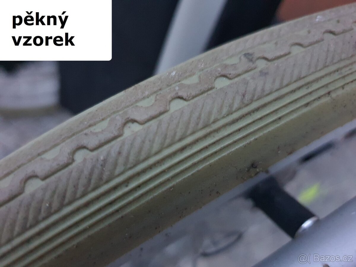 široký skládací invalidní vozík - PLNÁ KOLA - 9