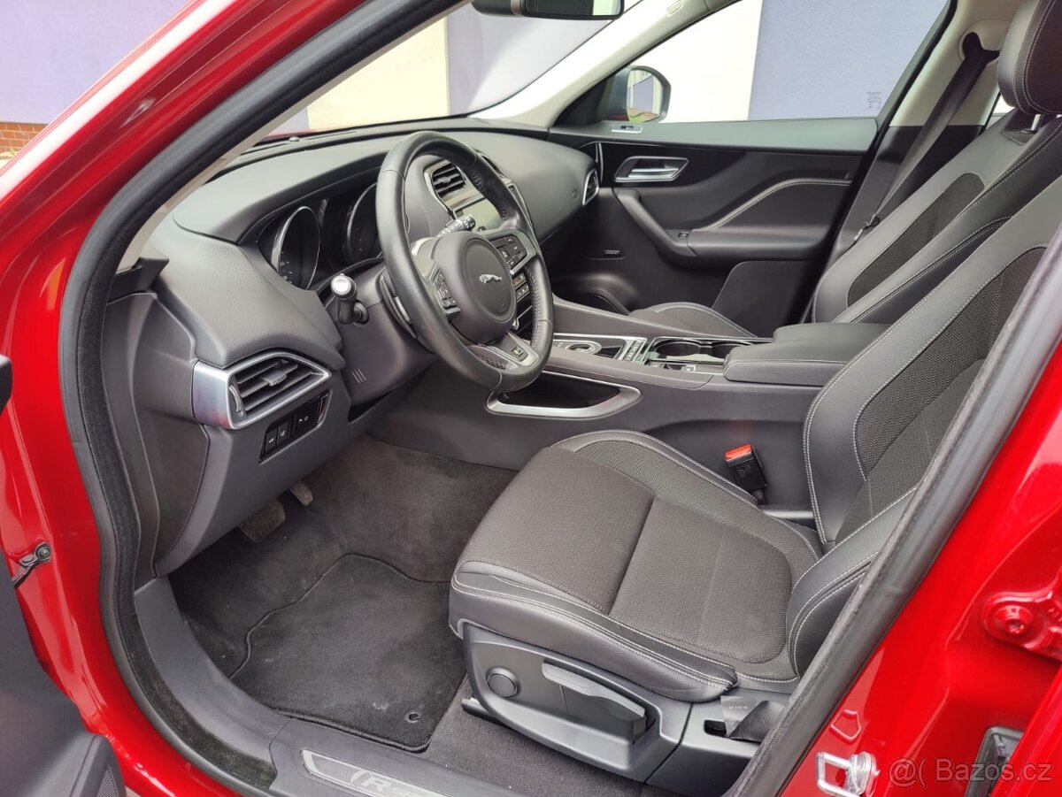 Jaguar F-Pace 30d AWD R-Sport /1.maj. / ČR - 9