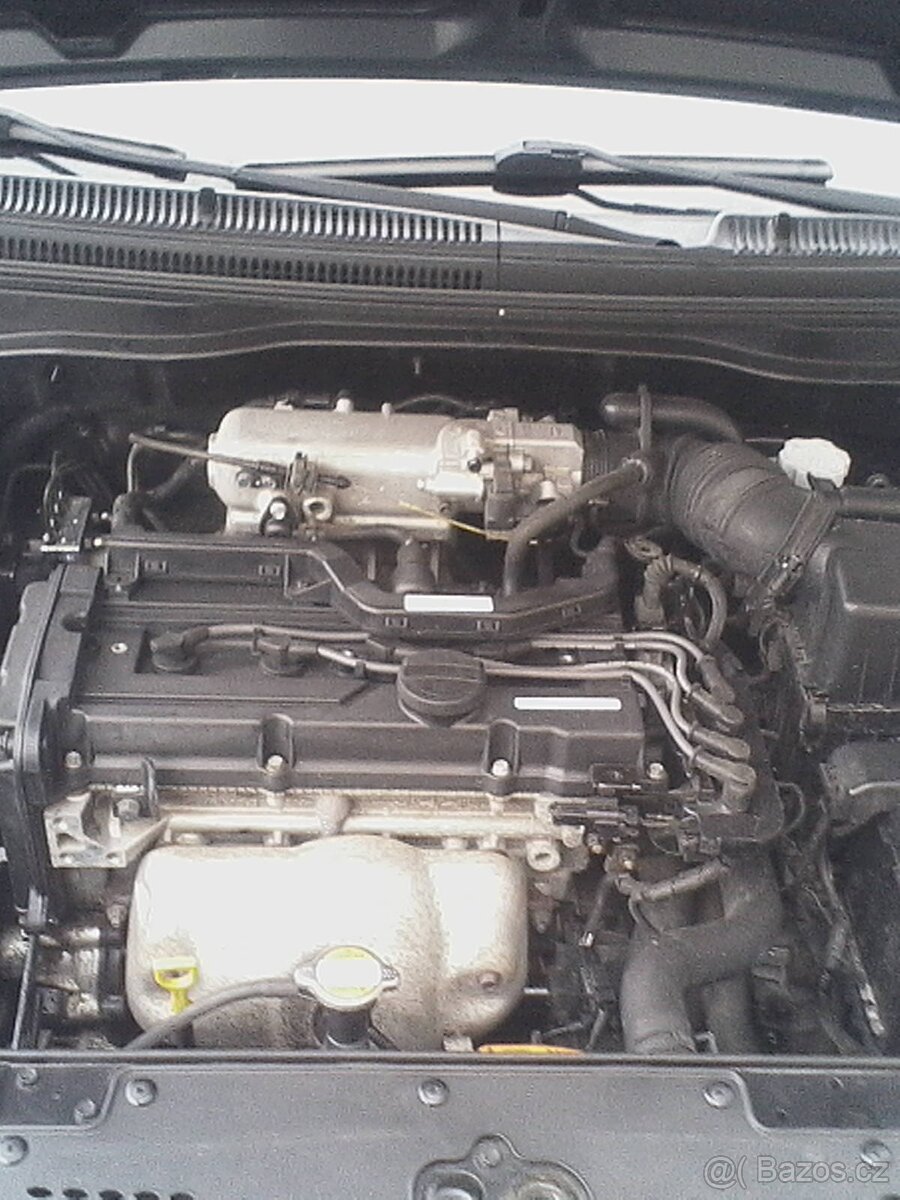 kia rio 14,71kw,r.v.11-10,148000km. - 9