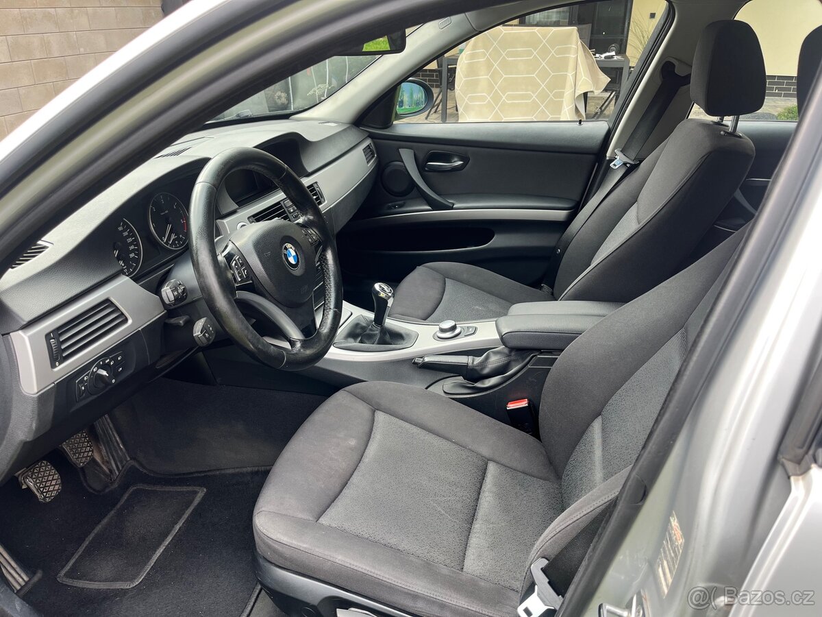 BMW 318 D, model E91, rok 2007 - 9