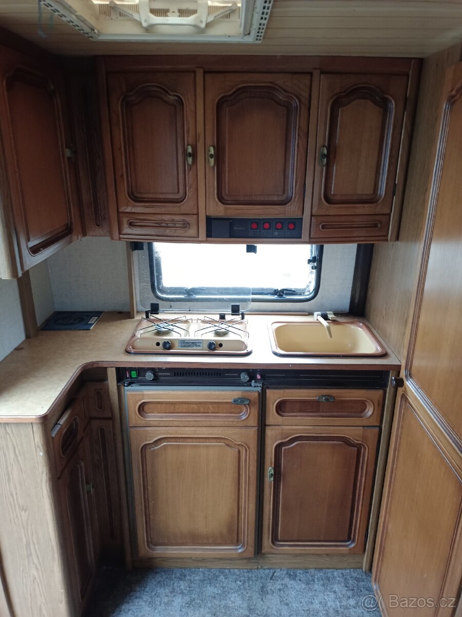 Bürstner+předstan - 9