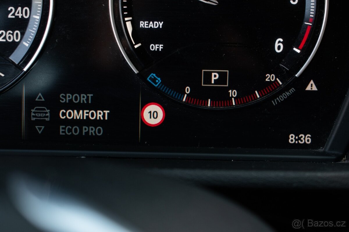 BMW X1 xDrive 20d 140kw A/T - 9