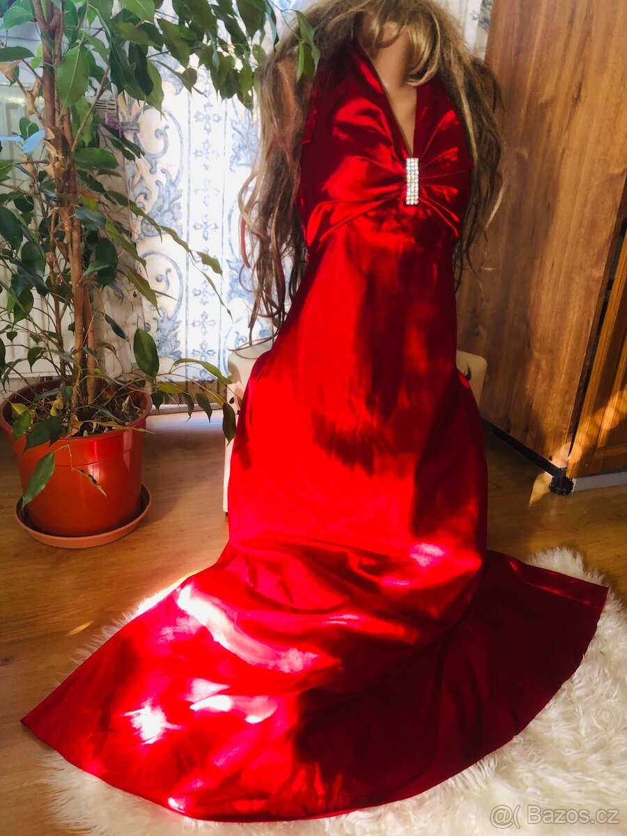 #spolecenskesaty # plesove # satenove # maturitni #cervene - 9