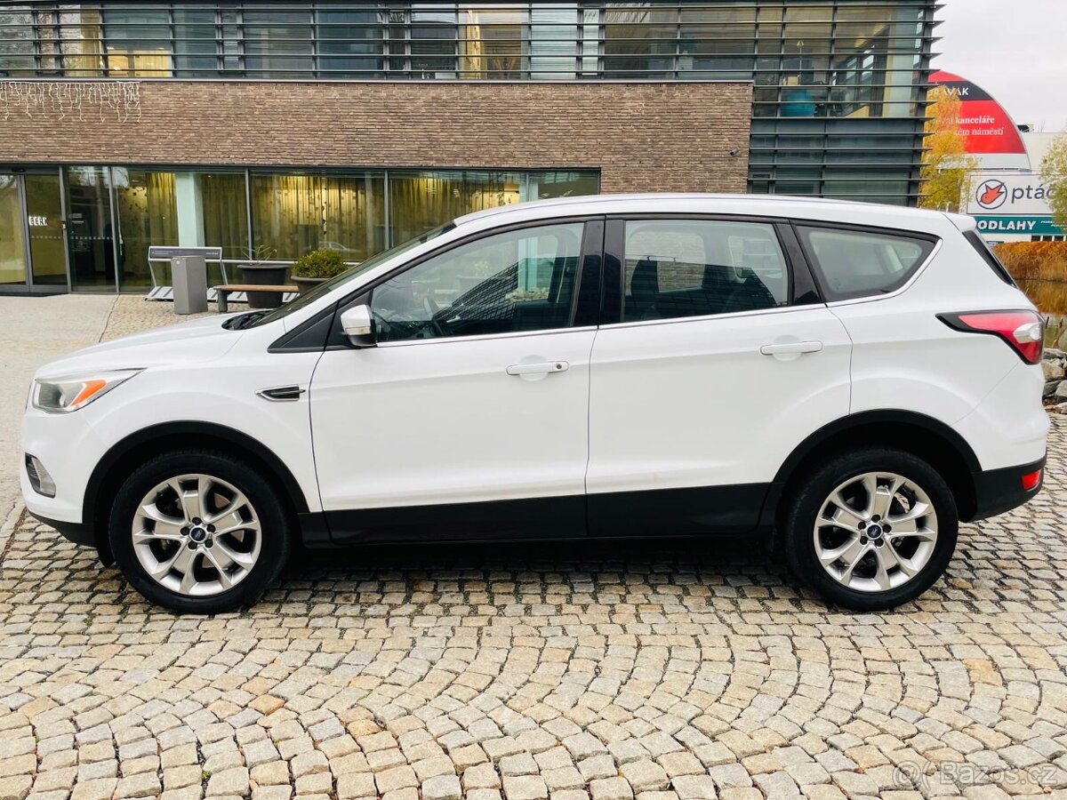 Ford Kuga 2.0TDCi 110KW MANUÁL FACELIFT SENZORY 2WD - 9