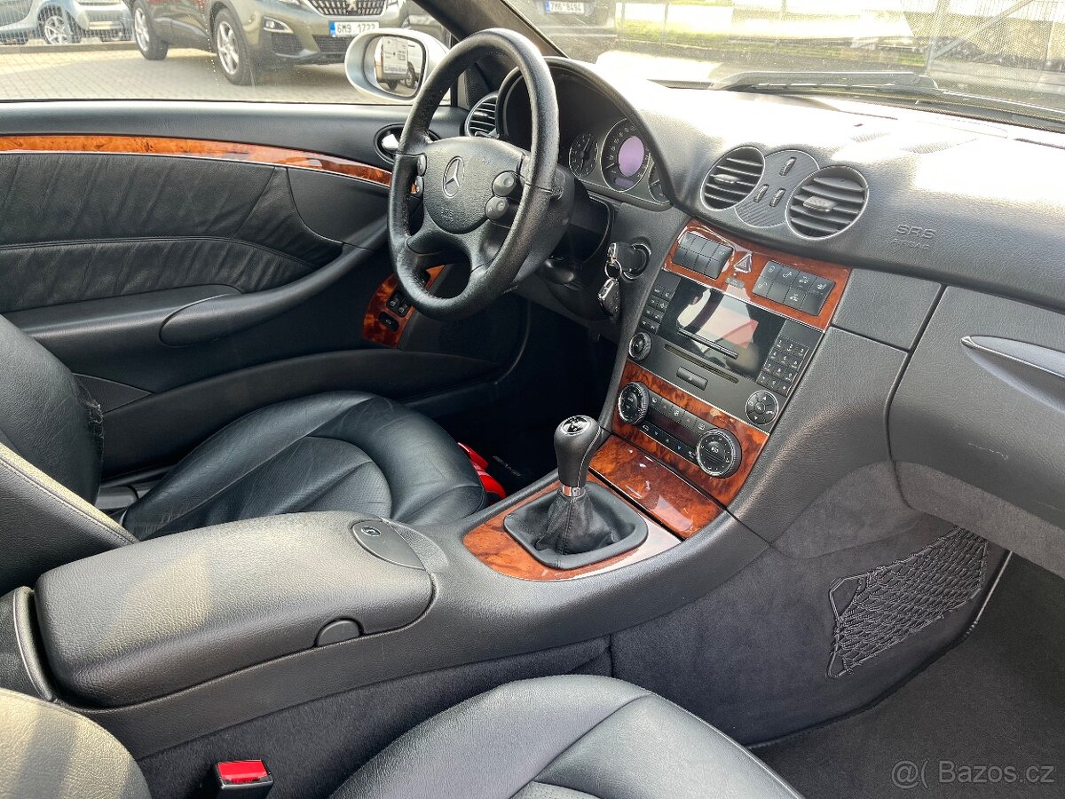 Mercedes-Benz CLK 270 CDI - 9