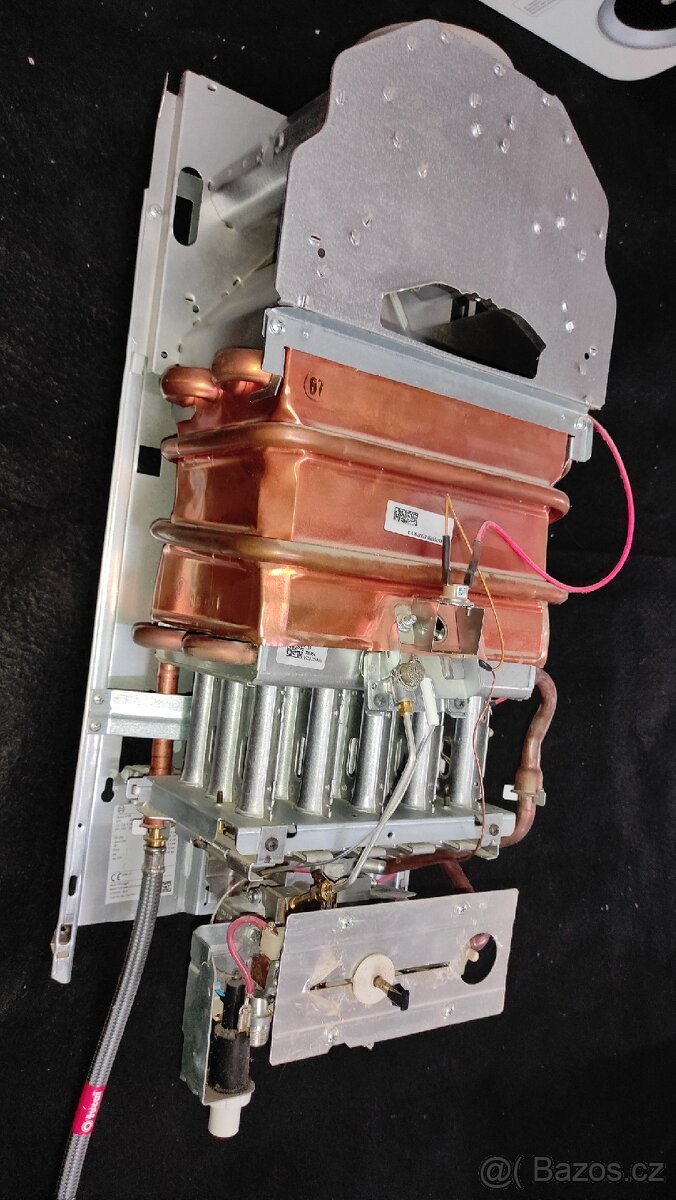 Plynový průtokový ohřívač vody Bosch Hydro 4100 - 9