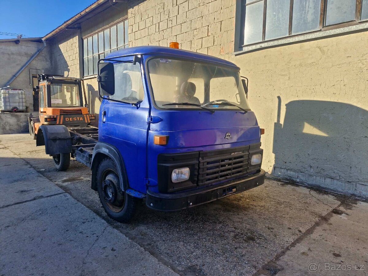 Avie na náhradní díly bez TP - 9