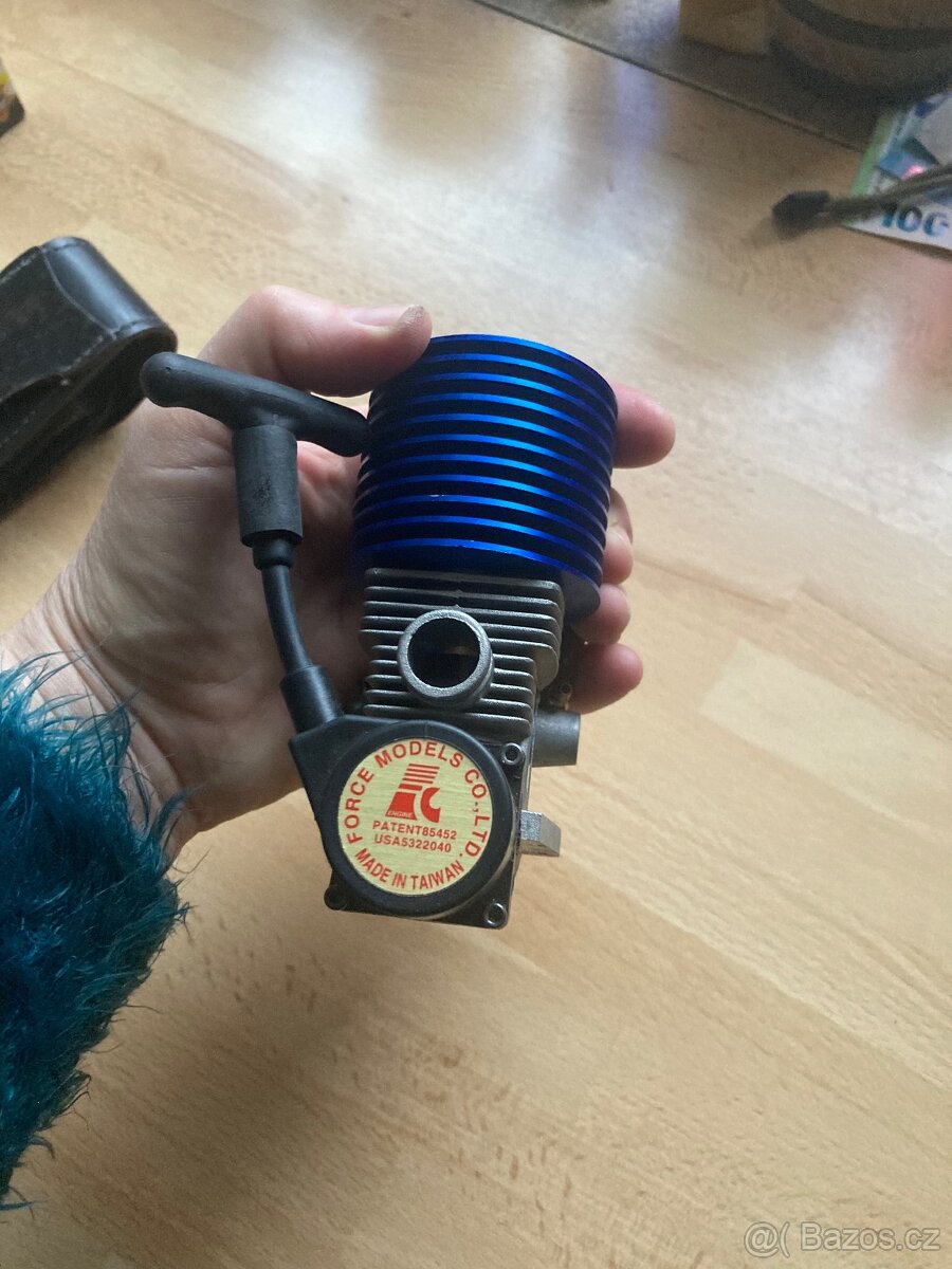Spalovací RC nitro motor - 9