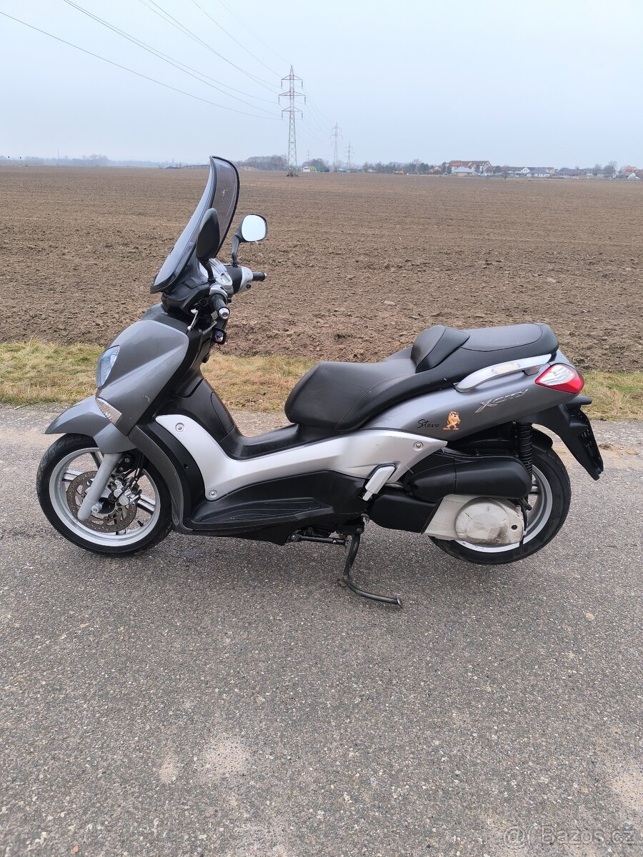 Yamaha x city 250 - 9