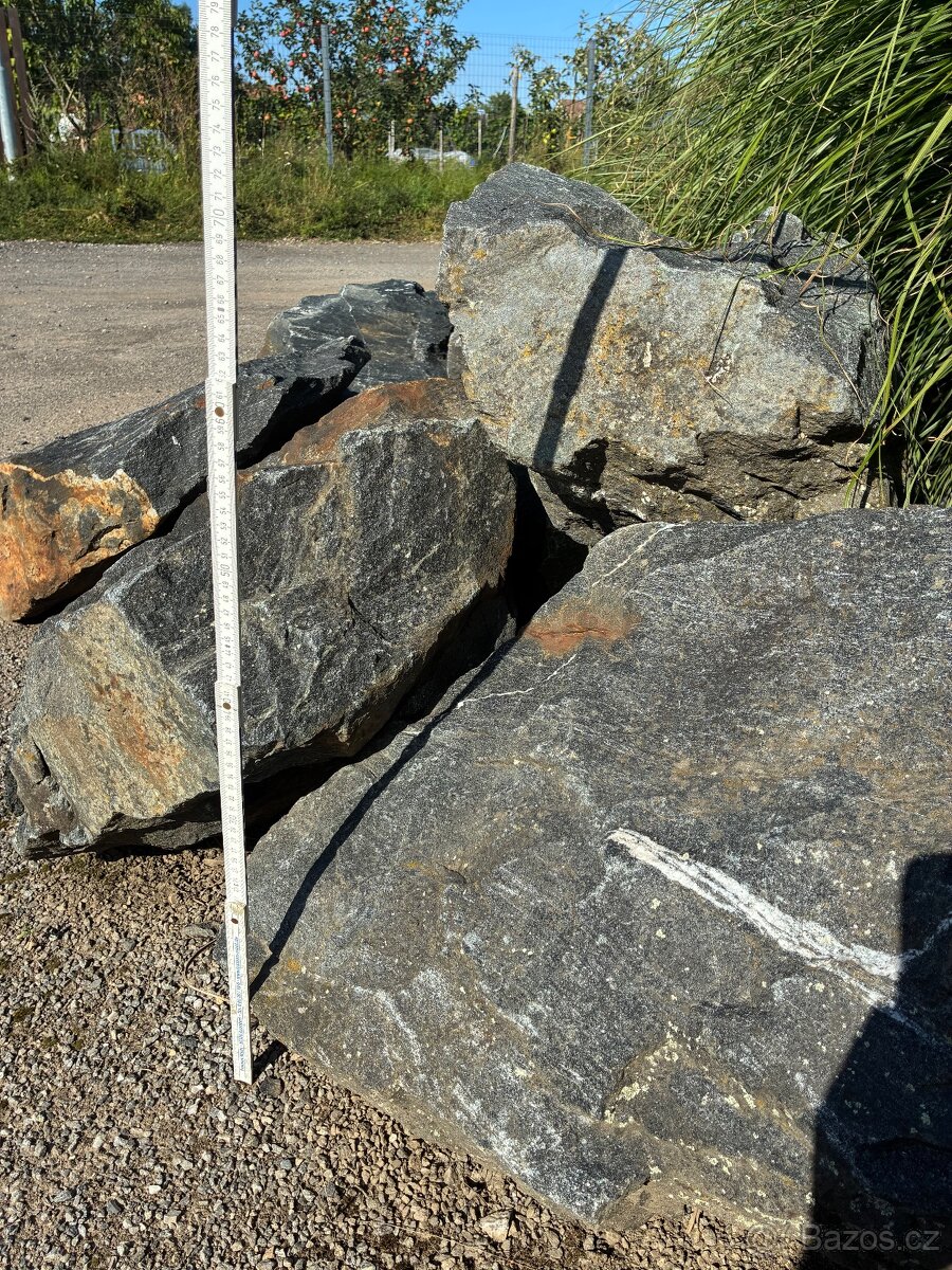 Prodám okrasné kameny - 9