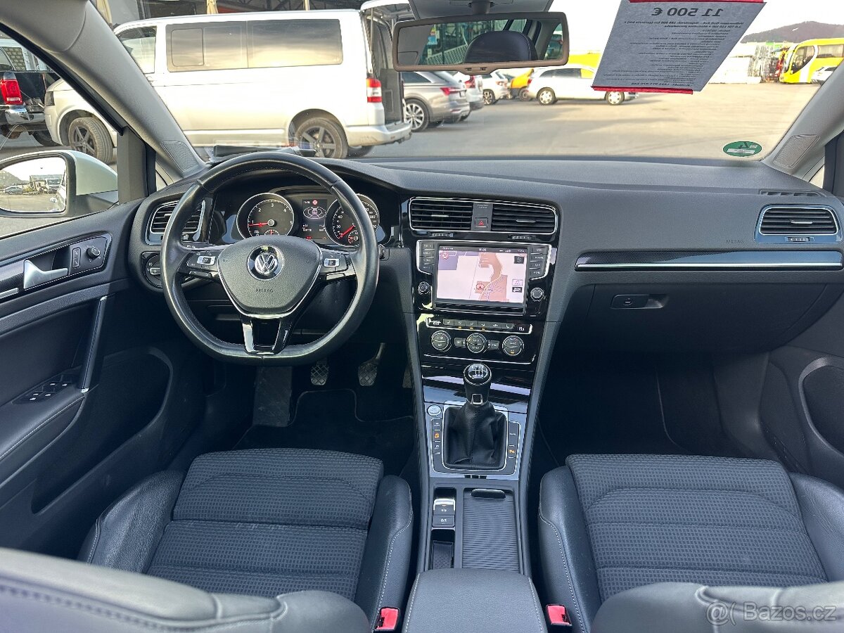 VW Golf -4Motion ,2.0 TDi Acc pano octavia scout Passat - 9