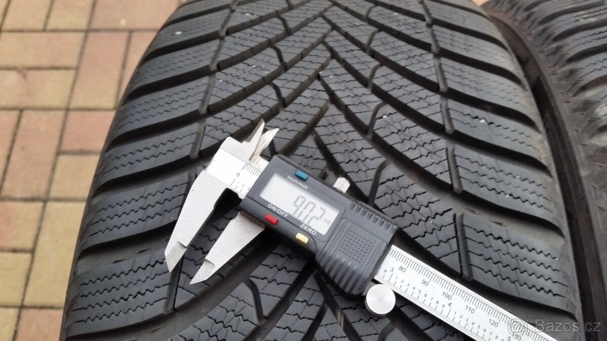 Zimní pneumatiky SEMPERIT 245/45 R19 102V XL 8,5 až 9mm - 9