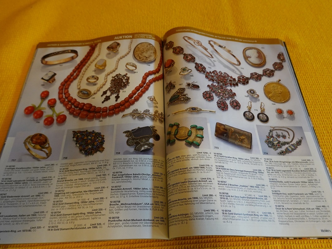 Aukční katalog starožitnosti, hodinky, sběratelství 10/2024 - 9