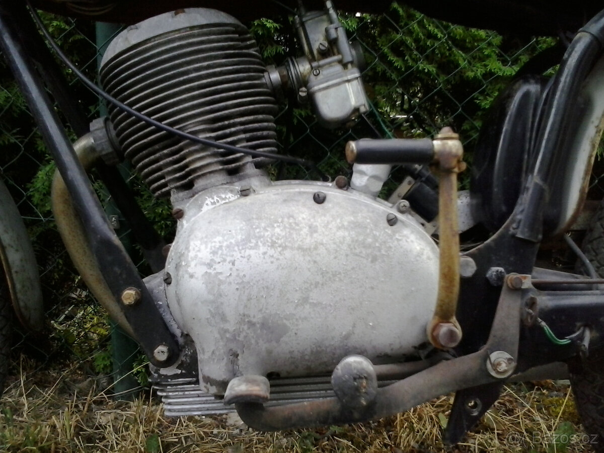 Gilera 124 Scrambler - 9