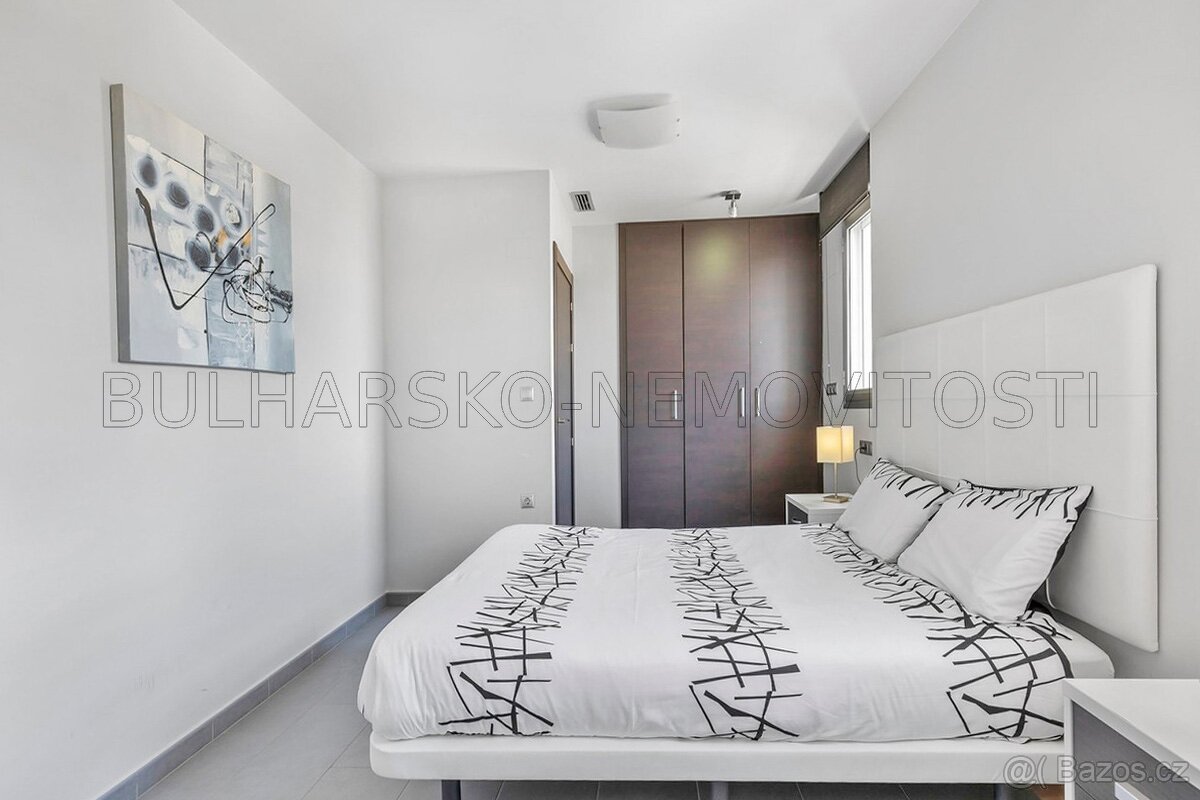 Španělsko, Apartmán 3kk(66m2) přímo u moře. - 9