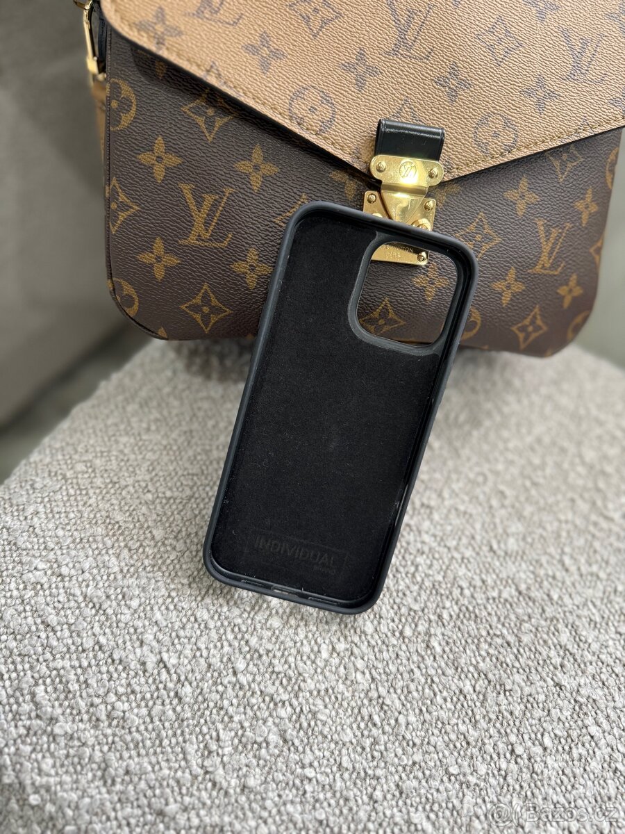 kryt na iPhone 16pro max Louis Vuitton - originál - 9