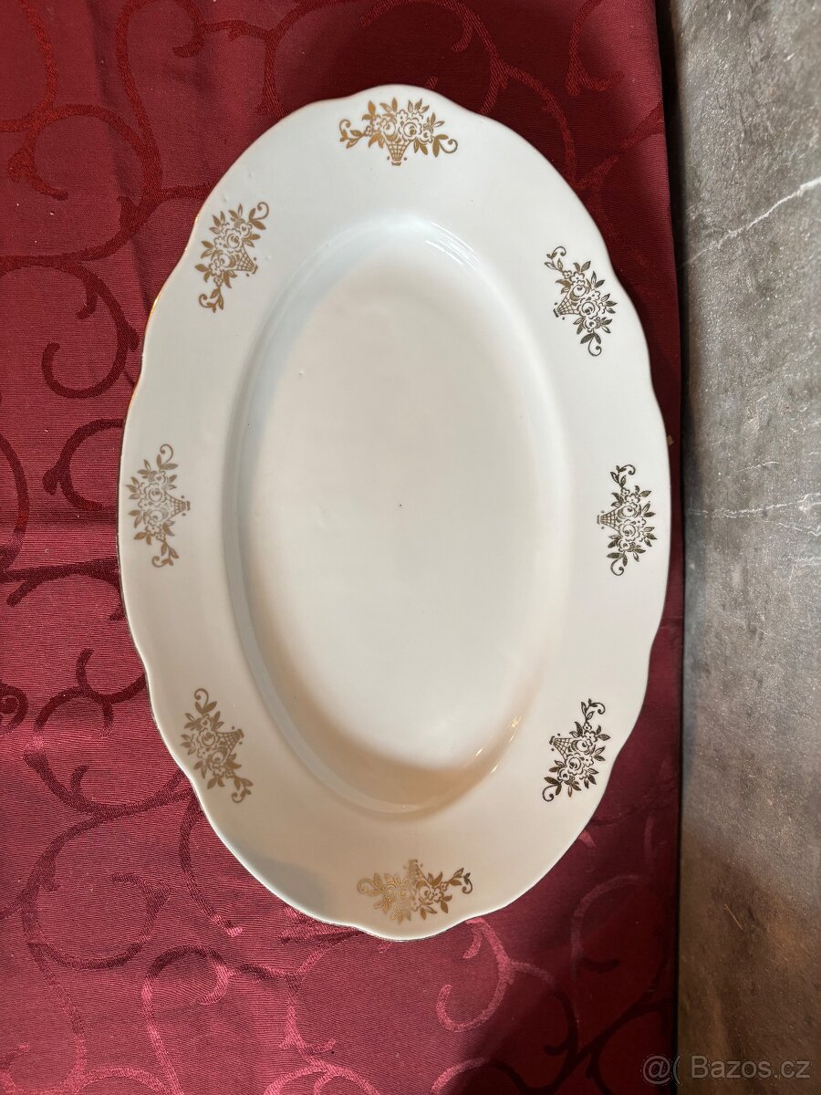 Sada porcelánového nádobí - 9