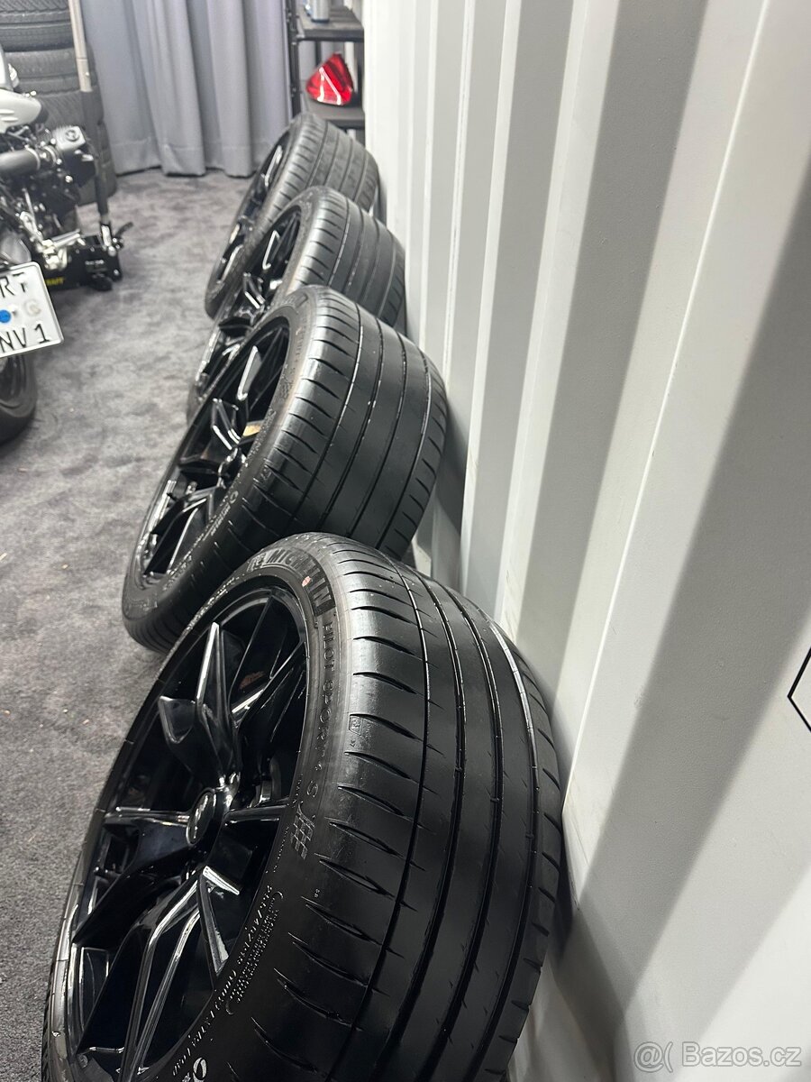 Ford Mustang alu kola original 55letá edice r19 - 9