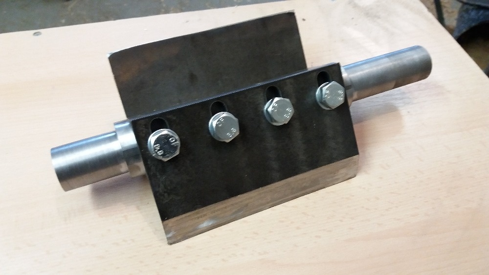 Malý štěpkovač, drtič, špalíkovač - 9